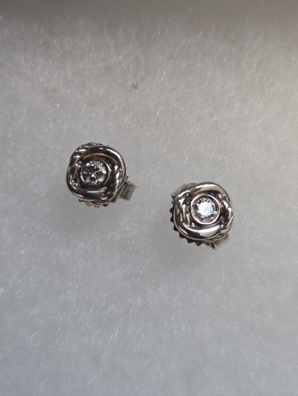 David Yurman Infinity Stud Earrings - Picture 2 of 9